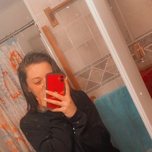 Meet your Posher, Alexis